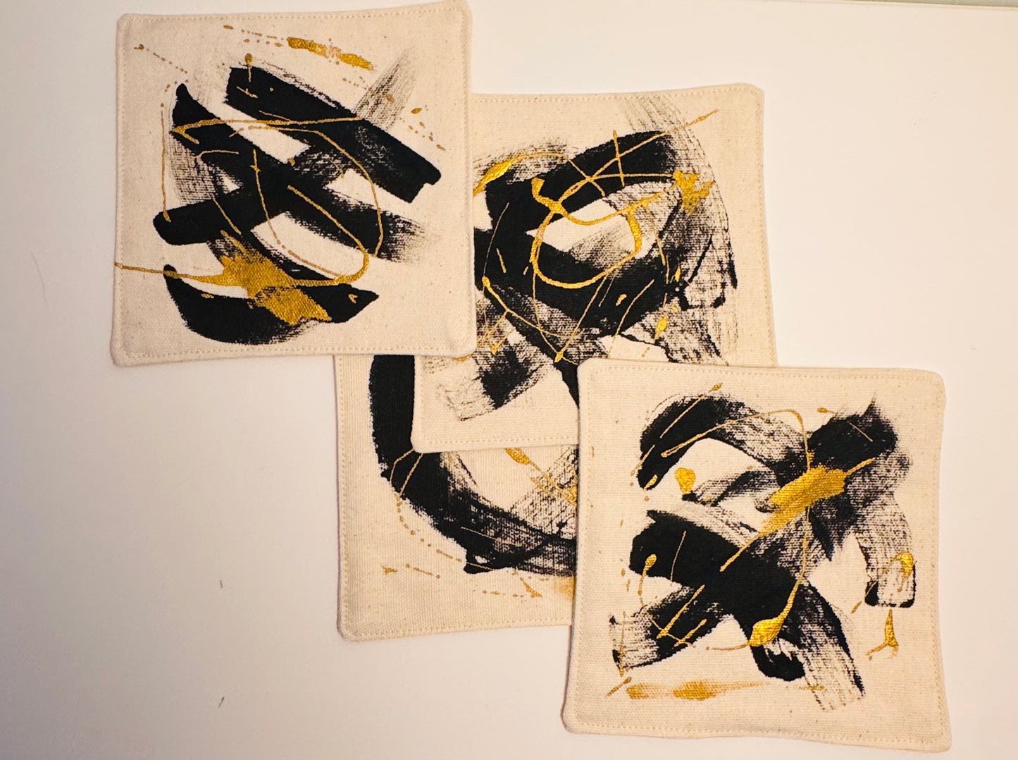 Pinceladas Coasters — Black & Gold